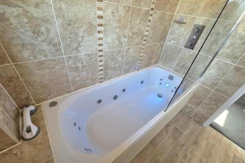 WhatsApp Image 2025-07-10 at 15.18.51 (8).jpeg