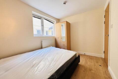 Bedroom 1 (1)