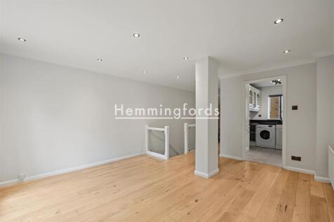 Welland Mews E1W-12.jpg