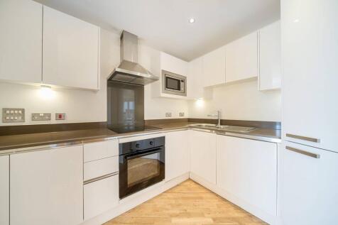 London, SE10 - property photo