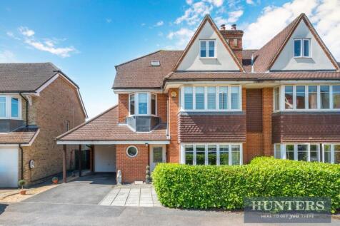 LOWER GREEN GARDENS,  (1).jpg