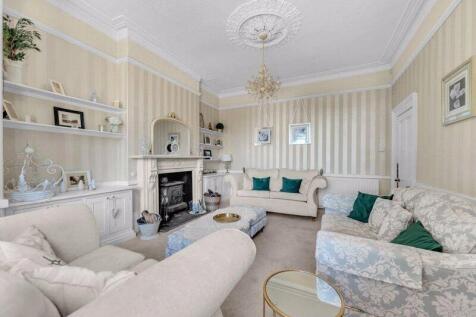 Living Room (1)