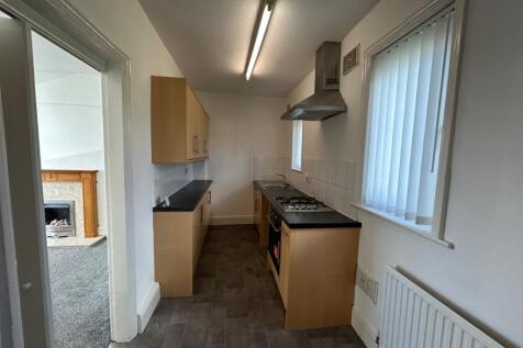 Ashbourne Mount, Bradford, BD2 photo 3