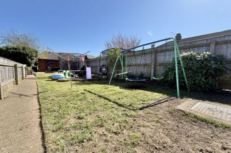 Rear garden view 3