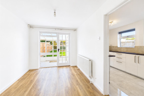 Carsington Crescent, Allestree, Derby photo 4