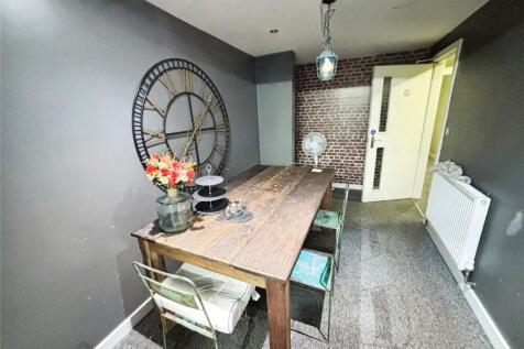 Communal Dining Area