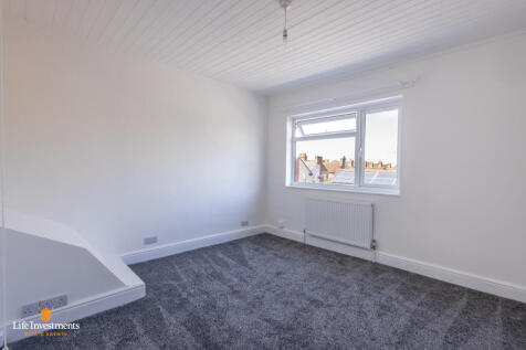 Clarence Road, New Bilton, Rugby, Warwickshire photo 4