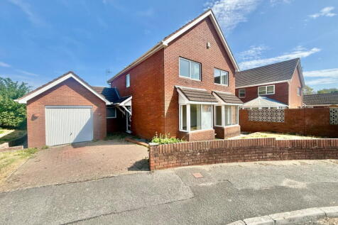 Click to visit Rightmove listing