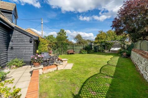 8 Isleham rd, Fordham-08131.jpg