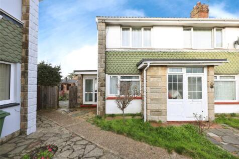 Ryde, PO33 - property photo