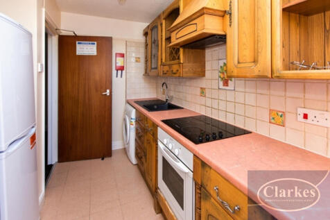 Flat D, 7 St Anthonys Road, Meyrick Park, Dorset photo 4