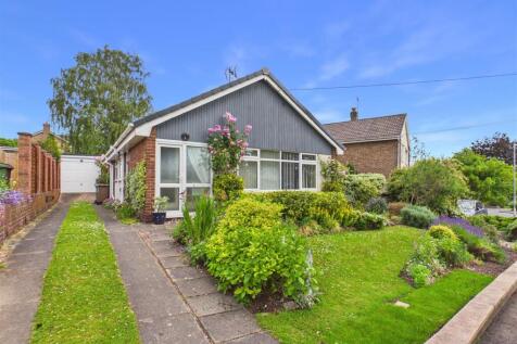 Parklands Drive, North Ferriby - Main