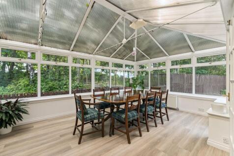 Conservatory / Dining Room