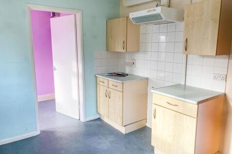 90 Monmouth Road, Yeovil, Somerset, BA21 5NW