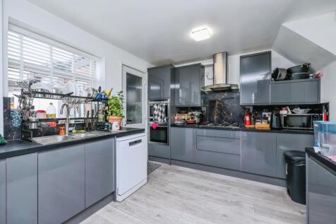 Fitted Kitchen