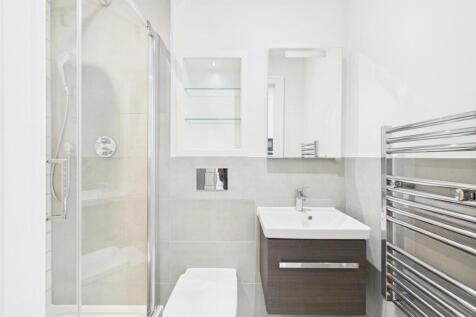 Flint Court, Finchley | London N12 photo 4