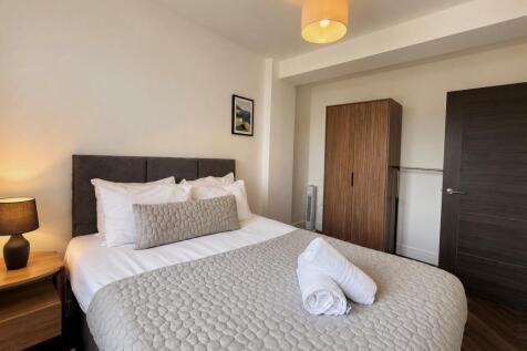 Clearwater Way, CARDIFF photo 4