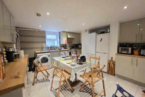 Cliff Mount, Woodhouse, Leeds, LS6 photo 4