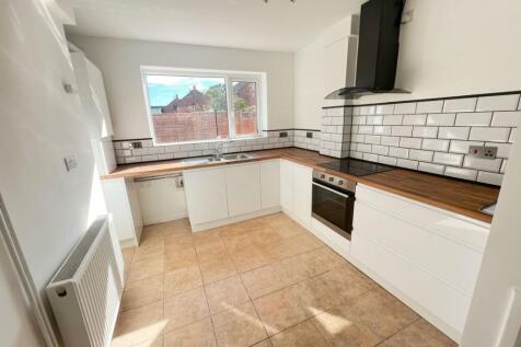 Walford Drive, Lincoln, LN6 photo 3
