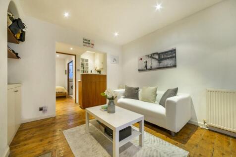 Living Room/Kitchen