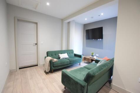 27/28 - Albert Crescent - Student House photo 3