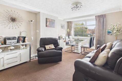 Lounge Dining Room