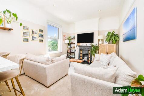 London, N12 - property photo