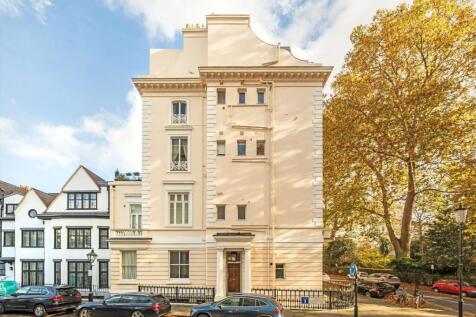 1-bed flat on Cornwall Gardens, South Kensington, £2,600/mo