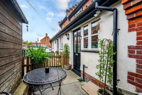 Diss, IP22 - property photo