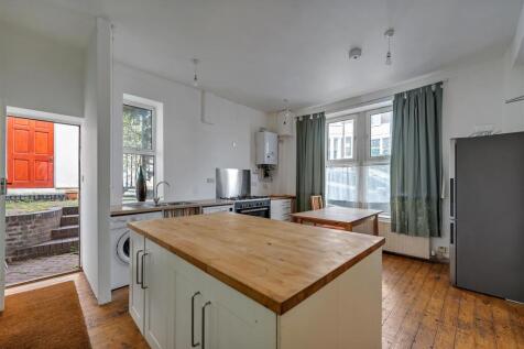 Station Road, Ashley Down Kitchen 1.jpg