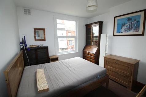 Clifton Avenue, Harehills  photo 5