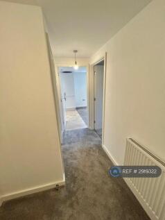 Bowers Court, Chard, TA20 photo 4
