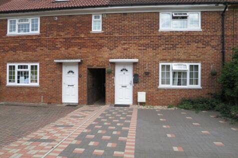 7-bed house on Grays Road, £4,700/mo