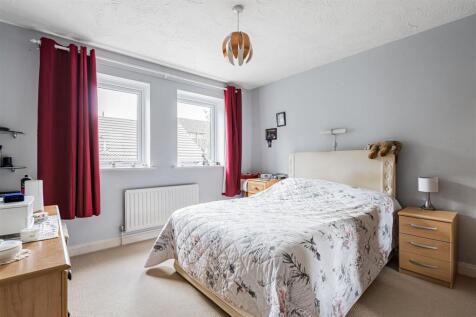 Long Acre, Brafield-on-the-Green