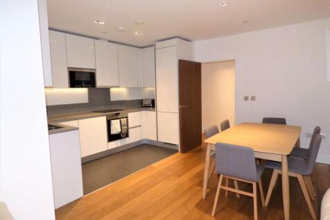 Skyline House, Dickens Yard, Longfield Avenue photo 3