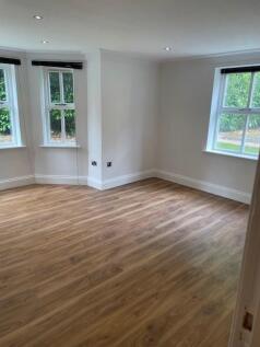 lounge 2 new.jpg