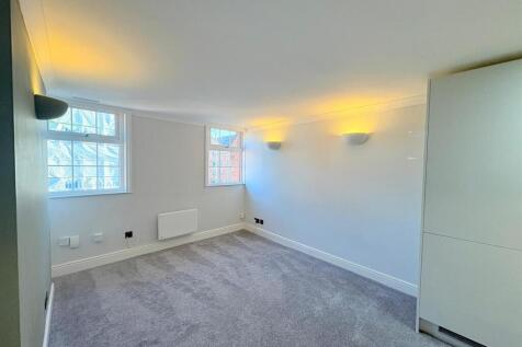 St. Marys Road, Market Harborough photo 5