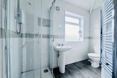 Harlaxton Drive, Lenton photo 4