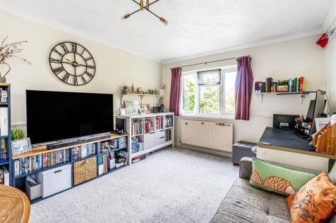 Flat-10-Beechwood-Court-11.jpg