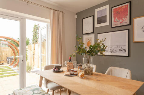 Kitchen dining ar...