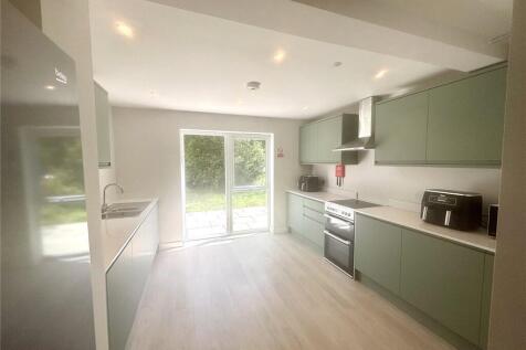 Moorlands Farmhouse, West End, Southampton, SO30 photo 4