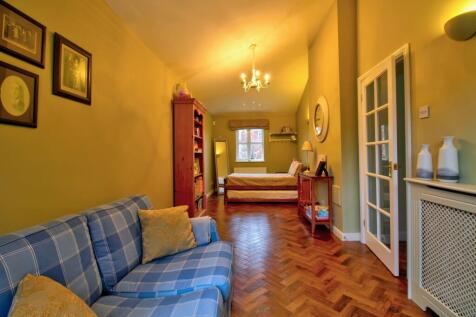 Playroom-annexe-office - Pencraig Close - Matt Cli