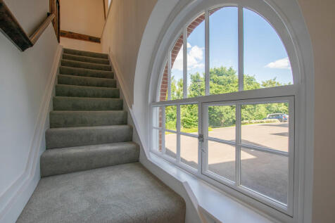 Kingsmoor House, Essex photo 3