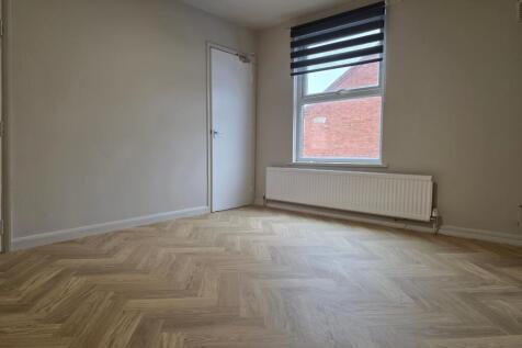 Cumberland Road, Ellistown, LE67 photo 3
