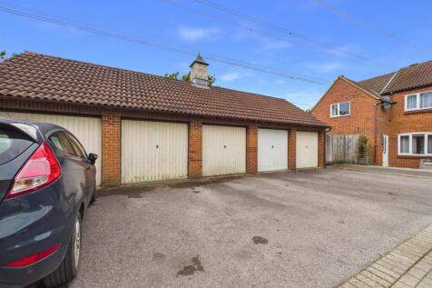 Garage/Parking