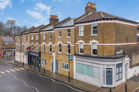 London, SE5 - property photo