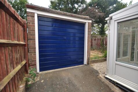 Garage.JPG