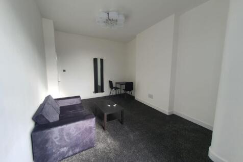 Flat ,  Egerton Road, Manchester photo 3