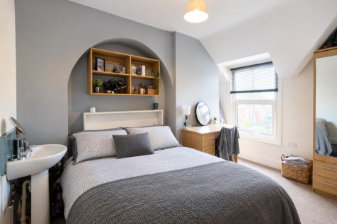 Bedroom 7.png
