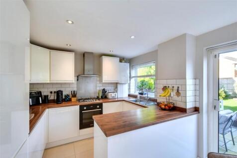 Kitchen_2.jpeg